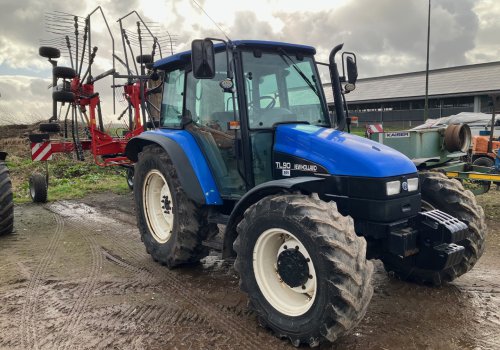 New Holland TL90